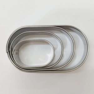 Set 4 Cortadores Ovalados de Acero Inoxidable de 2cm de alto