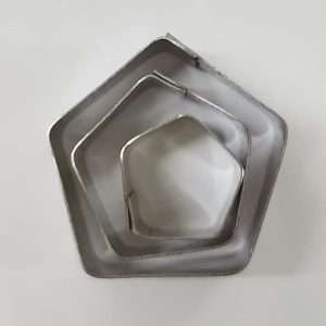 Set 3 Cortadores Pentagono de Acero Inoxidable de 1.5cm de alto